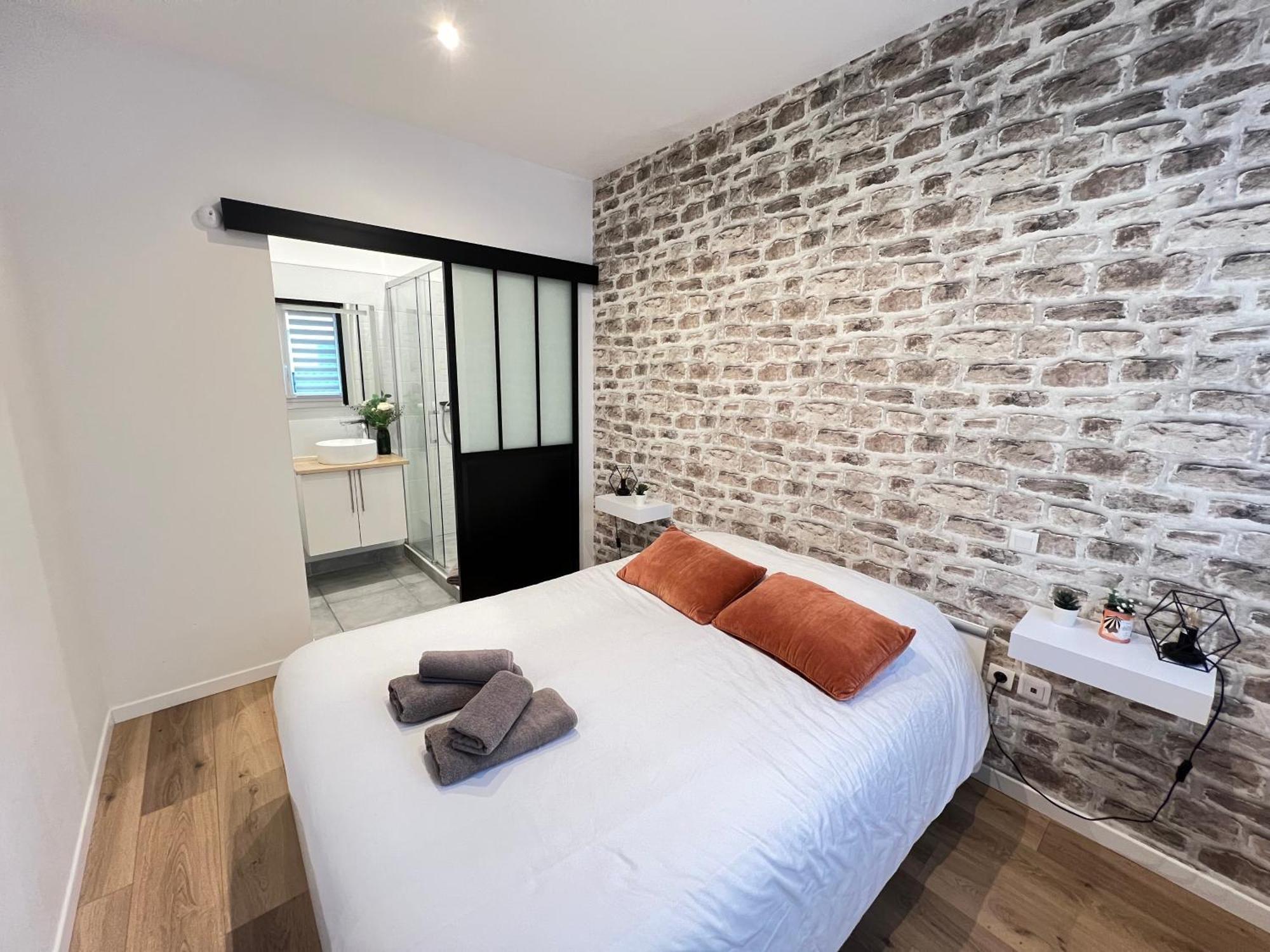 Le Remois - Charmant T2 - Renove - Parking - Cour Privative - Wifi Reims Eksteriør bilde