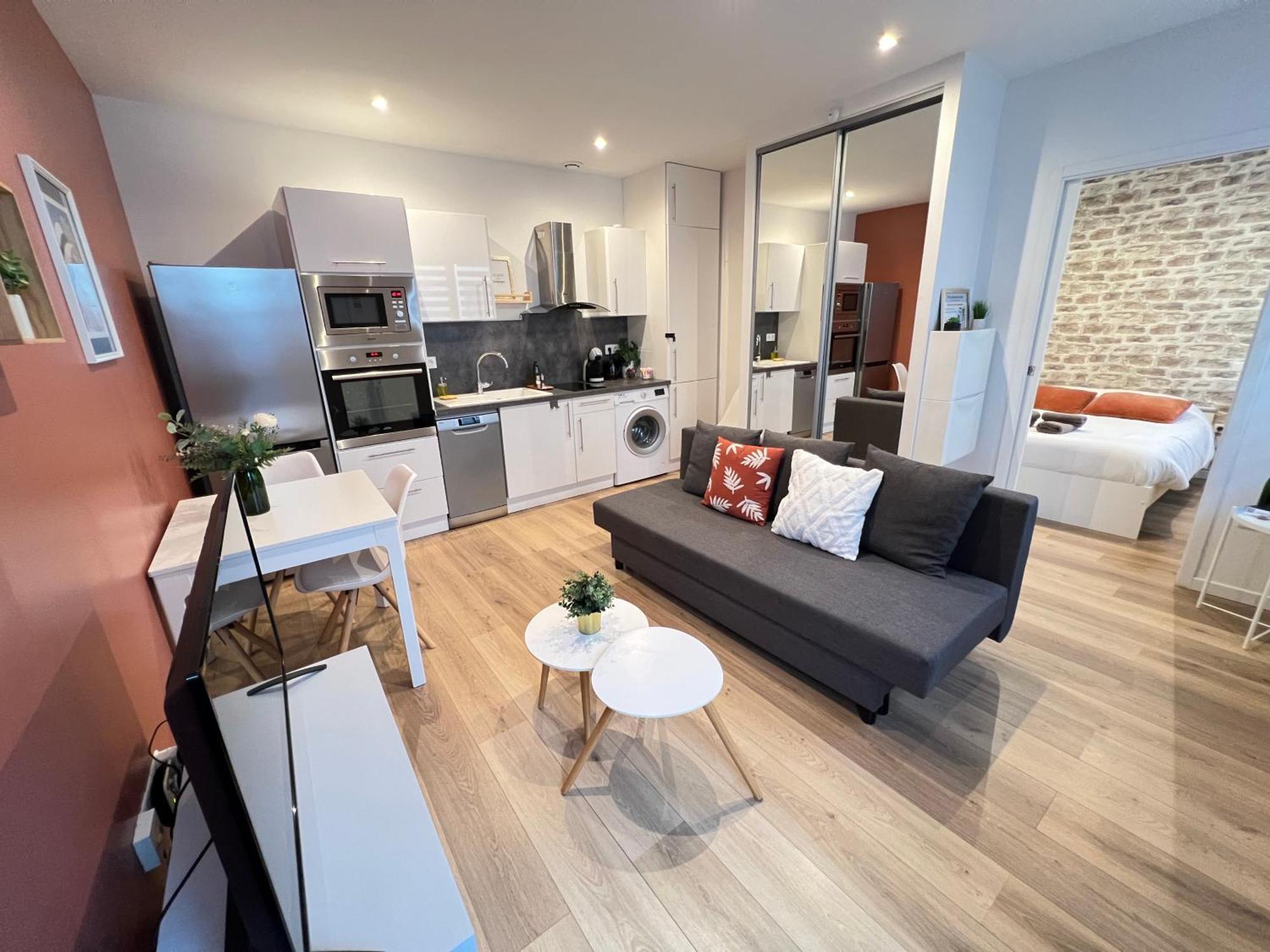 Le Remois - Charmant T2 - Renove - Parking - Cour Privative - Wifi Reims Eksteriør bilde