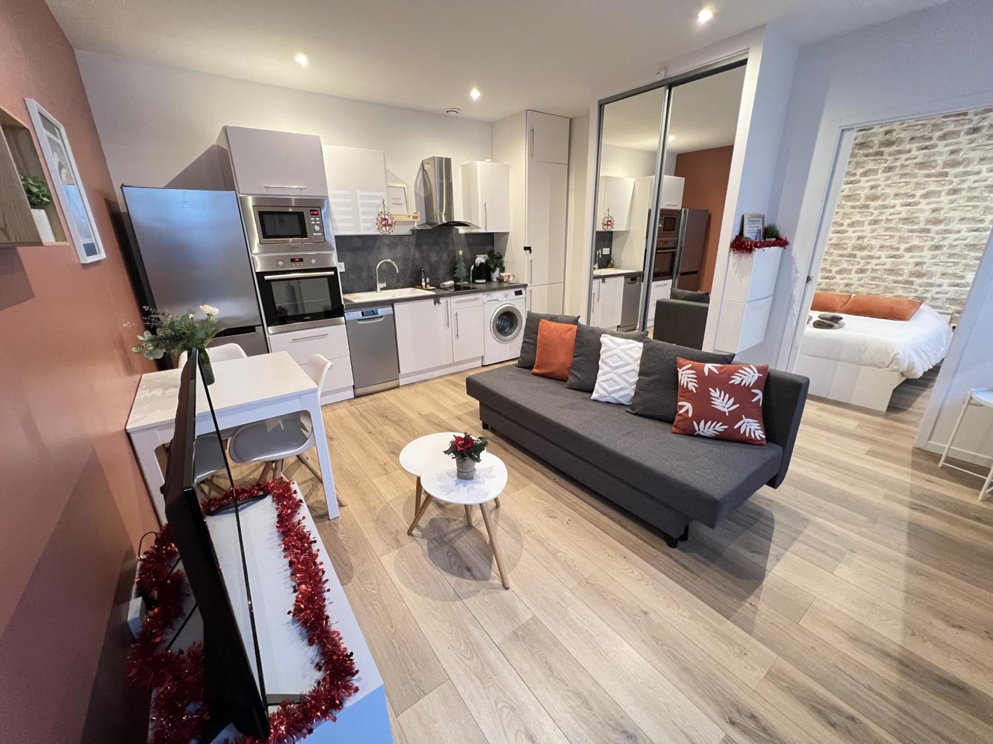 Le Remois - Charmant T2 - Renove - Parking - Cour Privative - Wifi Reims Eksteriør bilde